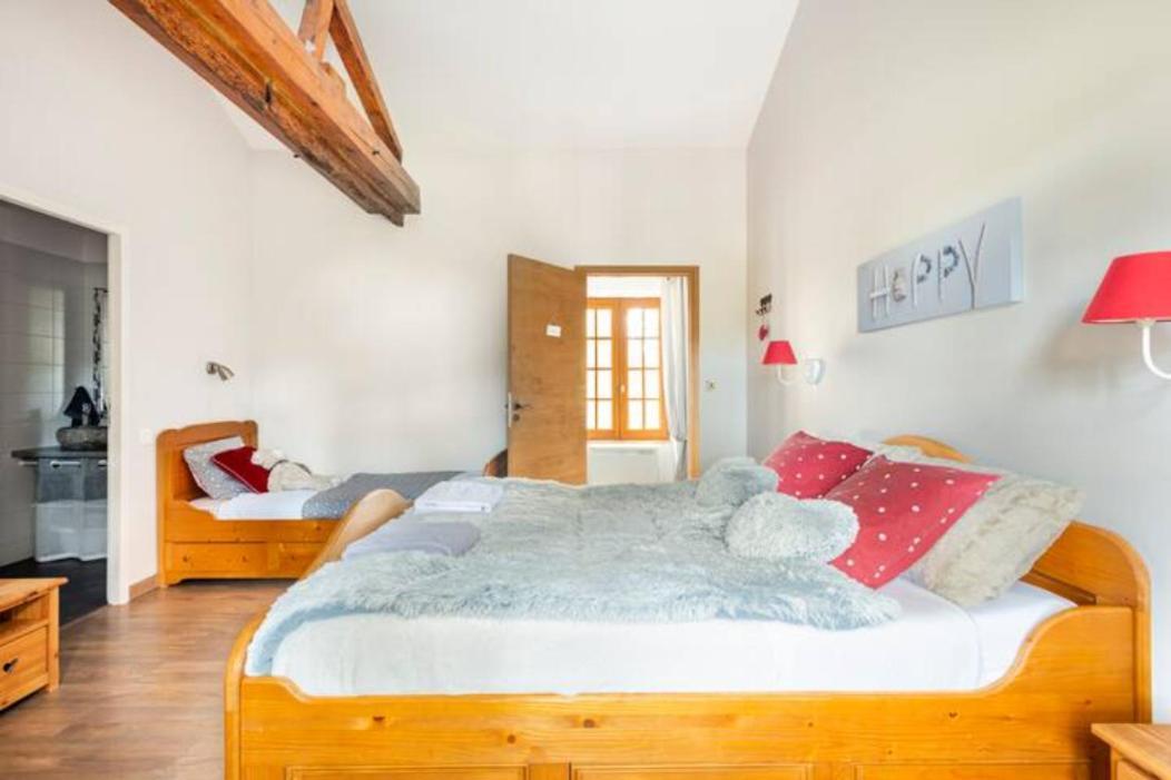 B&B Des Histoires D'Anges - Cote Jardin - Accueil Velo Tournus Exteriör bild