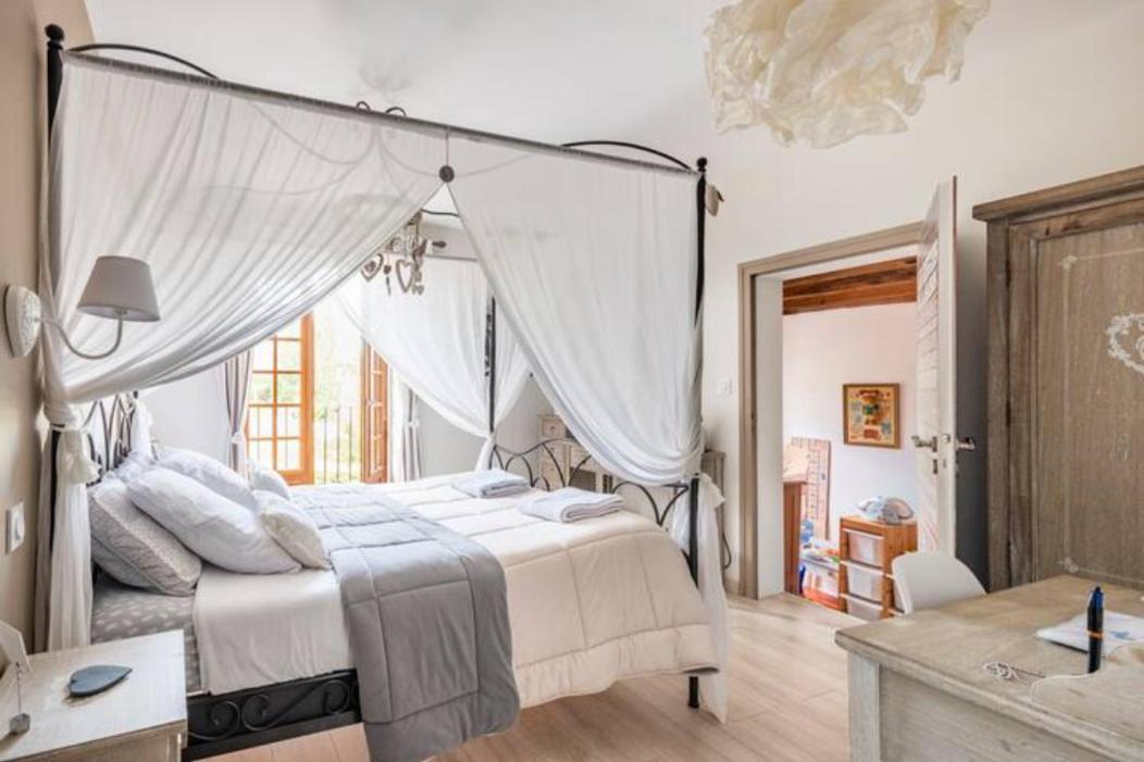 B&B Des Histoires D'Anges - Cote Jardin - Accueil Velo Tournus Exteriör bild